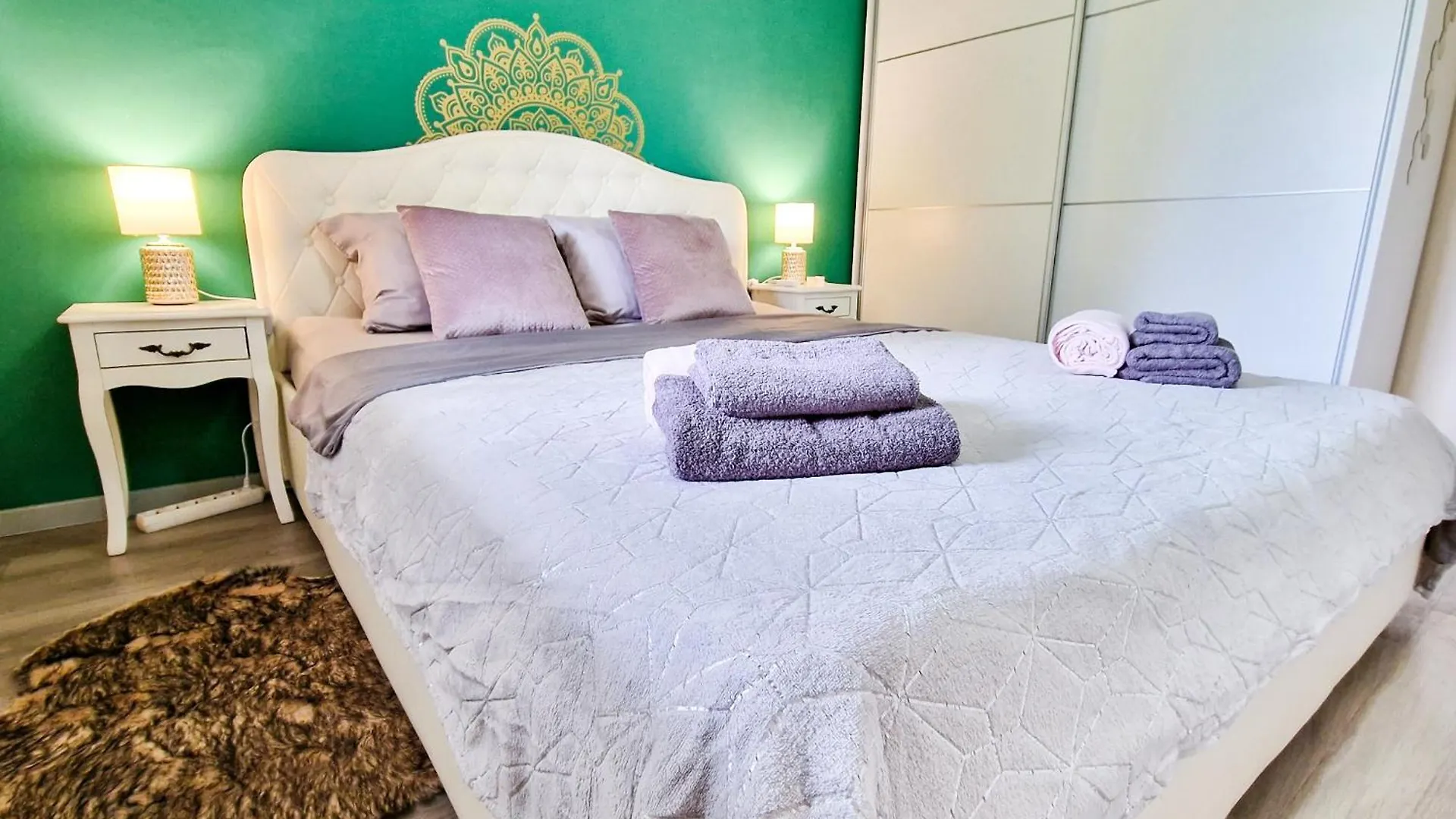 Mobius - Cozy Bacvice Apartment Split
