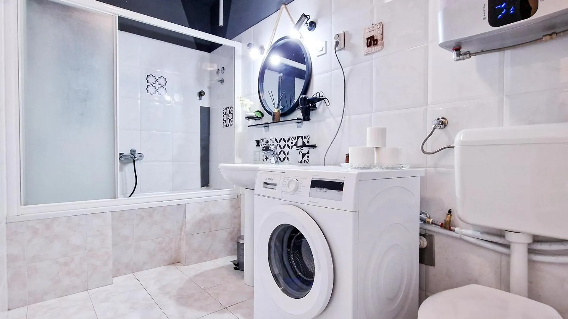 Mobius - Cozy Bacvice Apartment Split