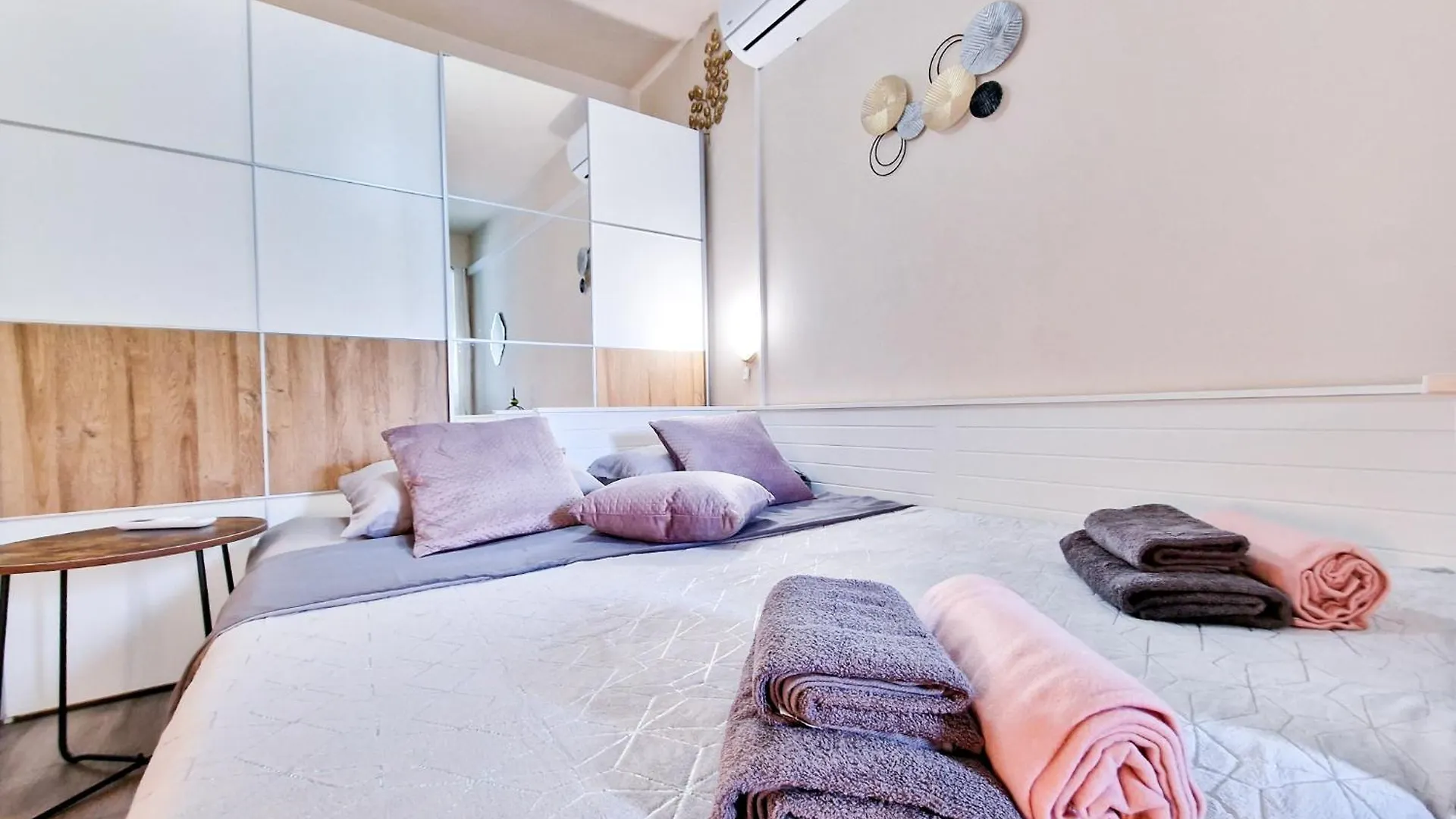 Mobius - Cozy Bacvice Apartment Split Croatia